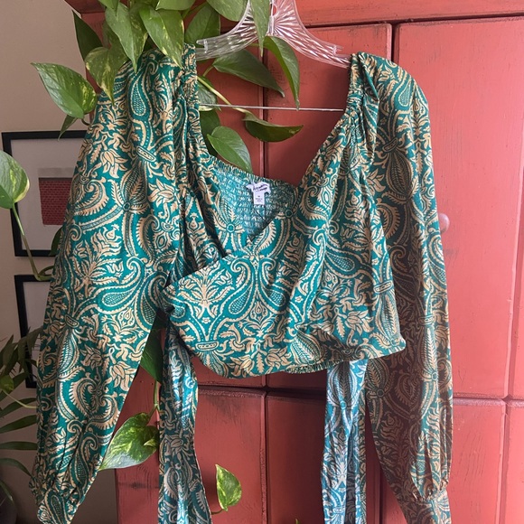 NWT Amazon Drop Printed Sweetheart Surplice Top w/Ties by Sruthi Jayadevan ✨ - Picture 5 of 10